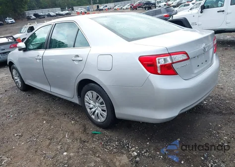 2014 Toyota Camry Le z USA, uszkodzony, nr VIN 4T1BF1FK8EU845079